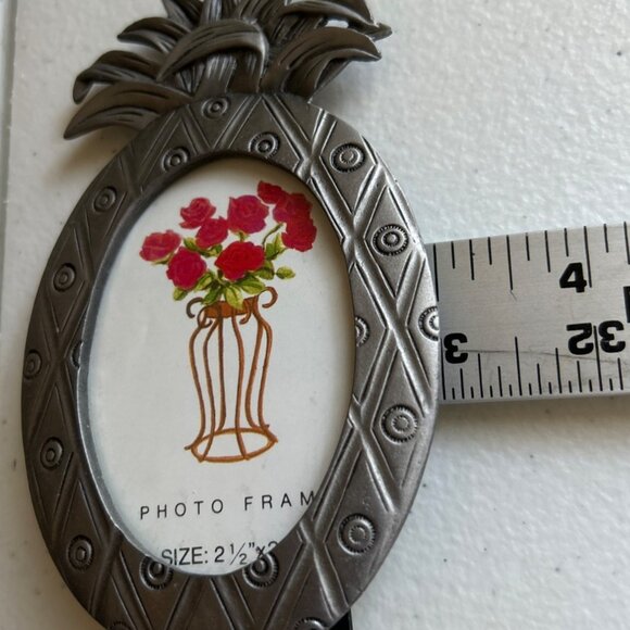 Decorative Silver Mini Photo Frames Set Of 2 With Pearl & Pineapple Design - Picture 8 of 11